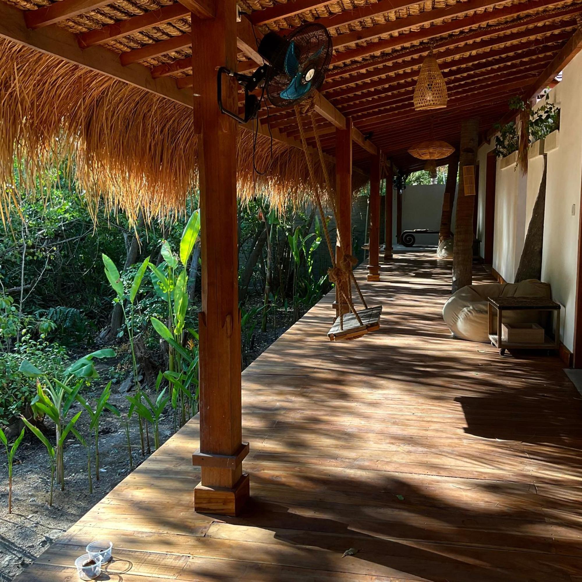 Mandala Beach Healing Rooms Gili Air Esterno foto