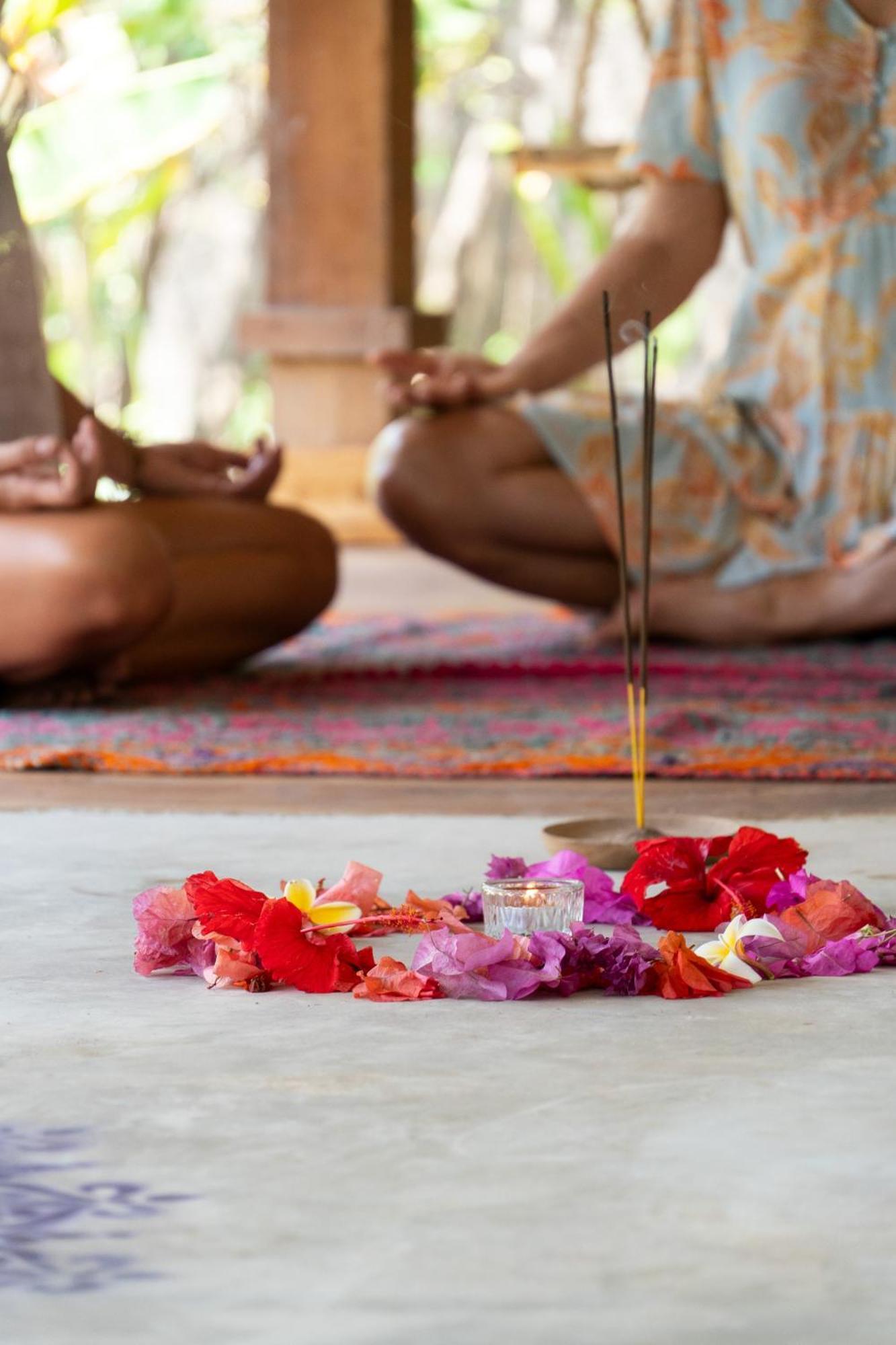 Mandala Beach Healing Rooms Gili Air Esterno foto