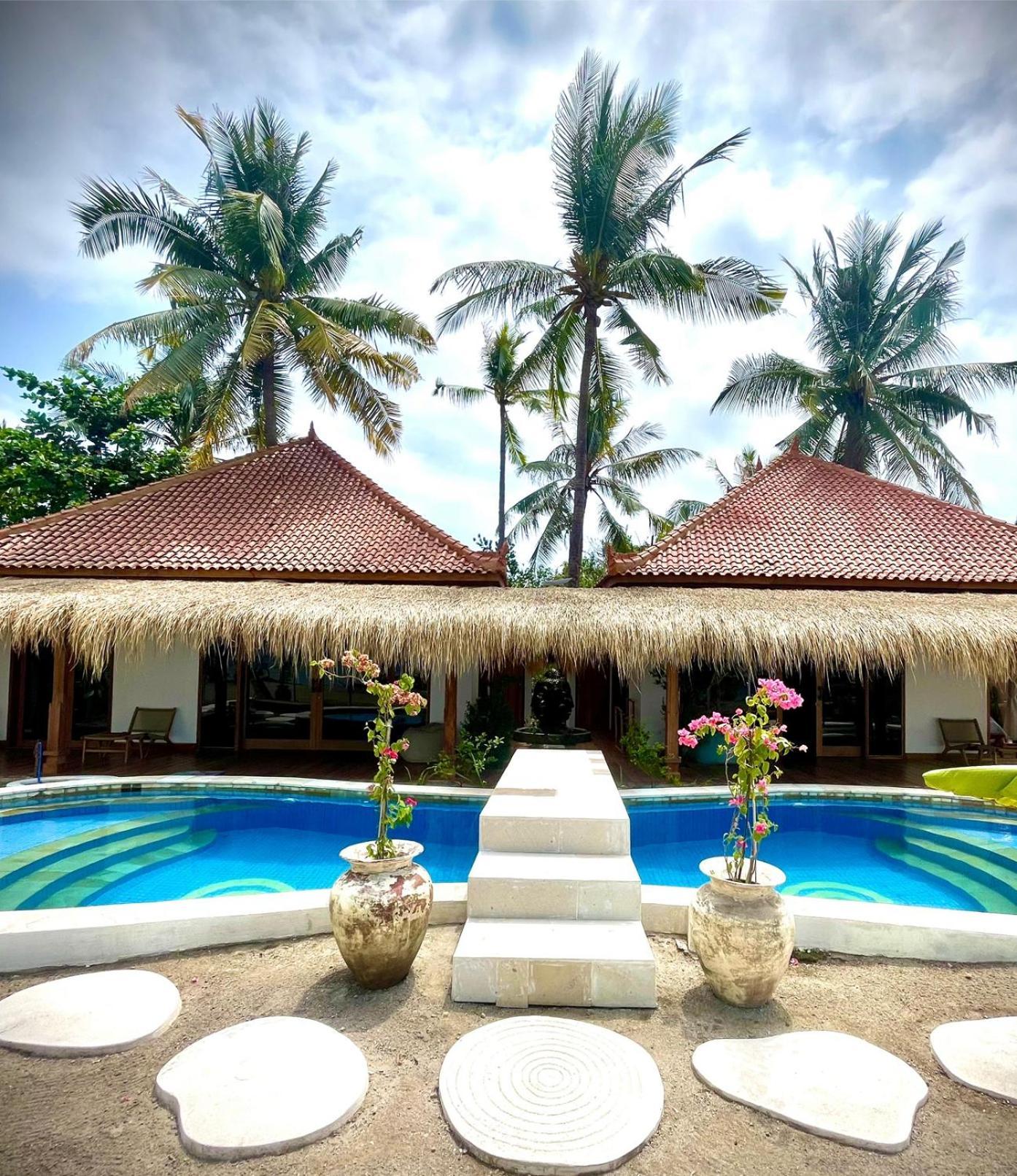 Mandala Beach Healing Rooms Gili Air Esterno foto