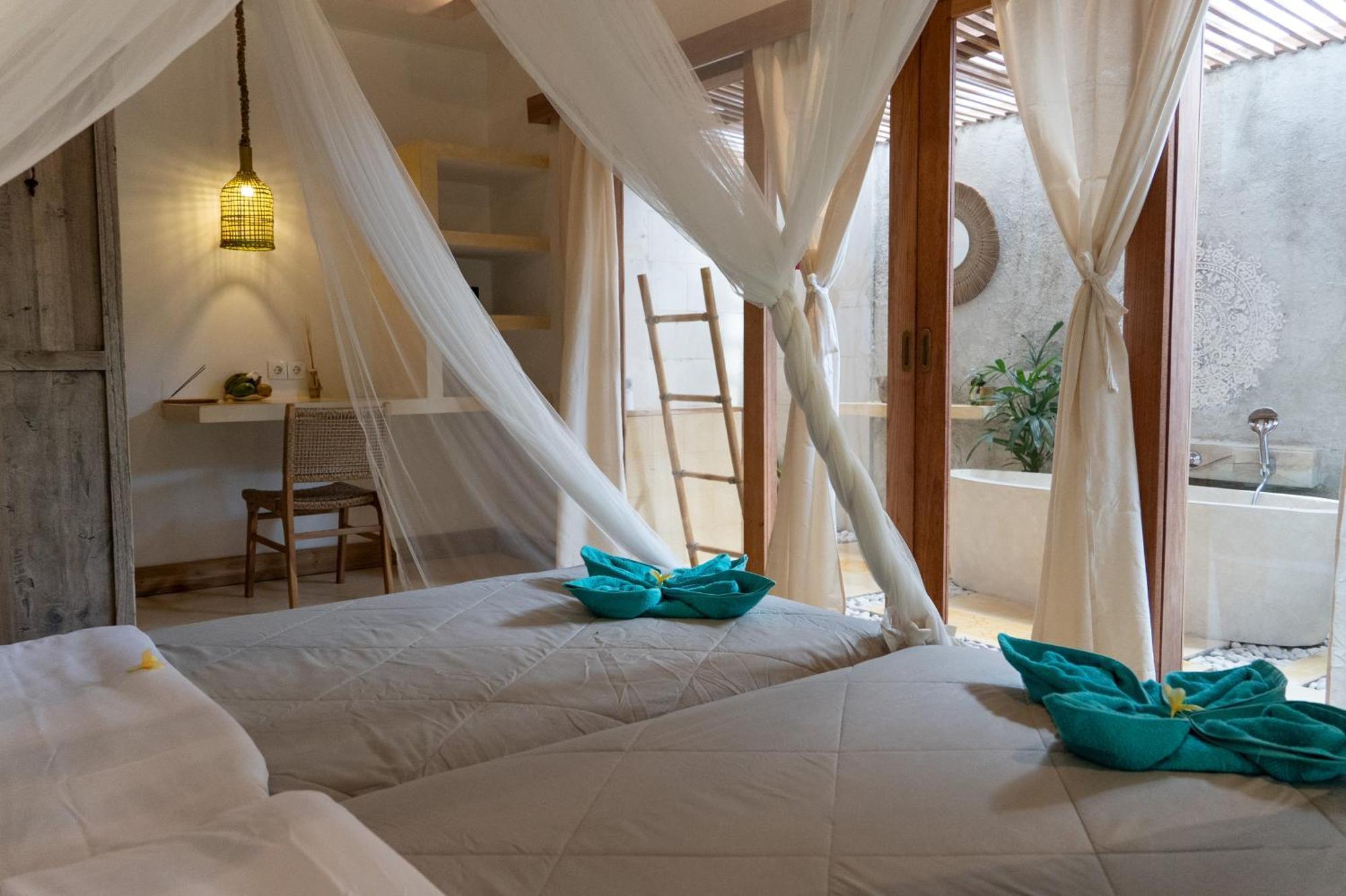Mandala Beach Healing Rooms Gili Air Esterno foto